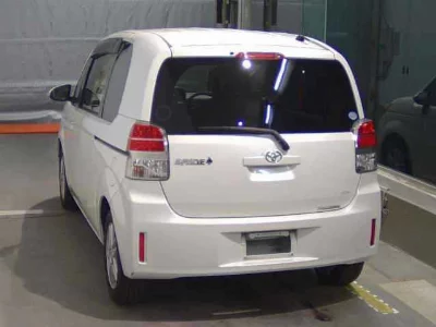 TOYOTA SPADE