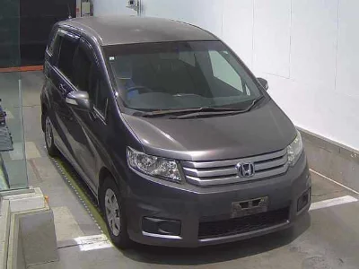 HONDA FREED SPIKE