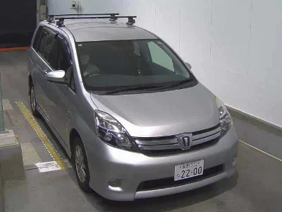 TOYOTA ISIS