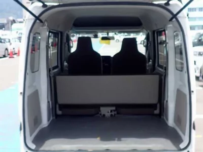 NISSAN NV100 CLIPPER