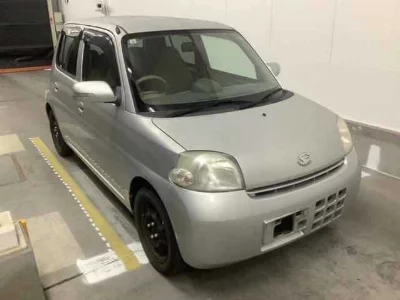 DAIHATSU ESSE