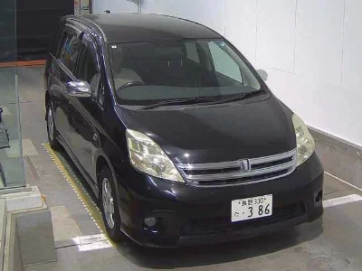 TOYOTA ISIS