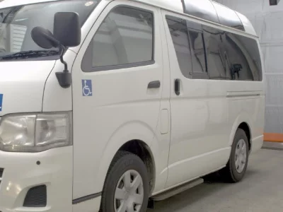TOYOTA HIACE VAN