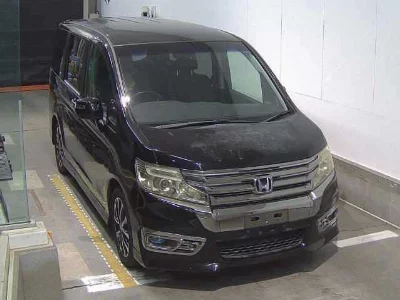 Honda STEPWGN SPADA