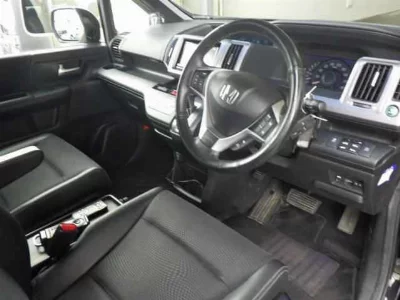 Honda STEPWGN SPADA