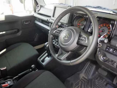 SUZUKI JIMNY NOMADE