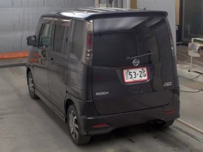 NISSAN ROOX