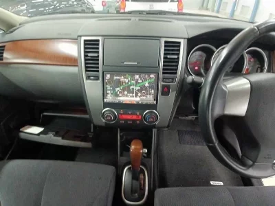 NISSAN TIIDA LATIO