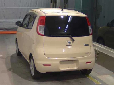 SUZUKI MRWAGON