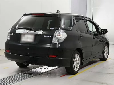 HONDA FIT SHUTTLE HYBRID