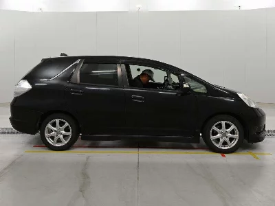 HONDA FIT SHUTTLE HYBRID