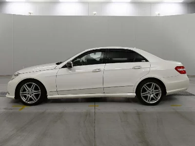 MERCEDES BENZ E CLASS