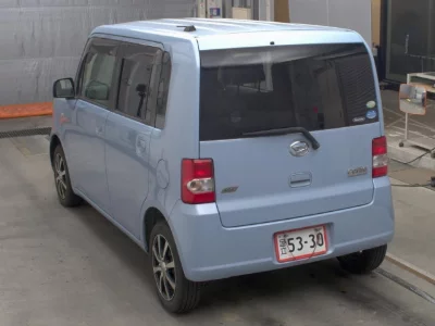 DAIHATSU MOVE CONTE