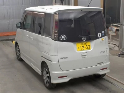 NISSAN ROOX