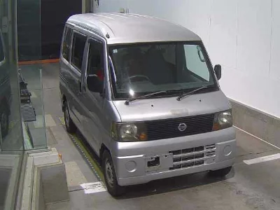 NISSAN CLIPPER VAN