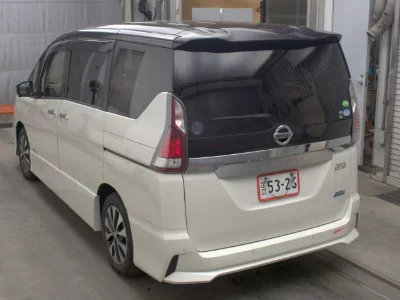 NISSAN SERENA