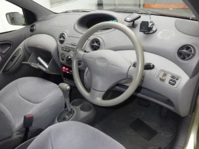 TOYOTA PLATZ