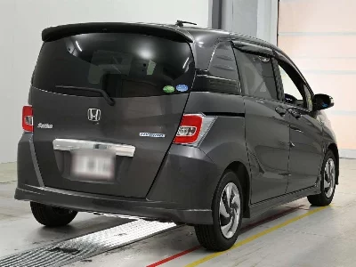 Honda FREED SPIKE HYBRID