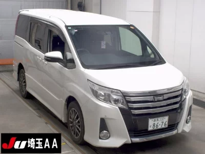 TOYOTA NOAH