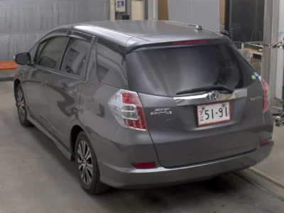 HONDA FIT SHUTTLE