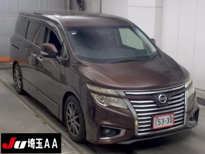 NISSAN ELGRAND