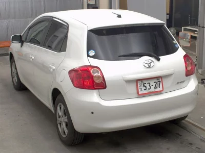 TOYOTA AURIS