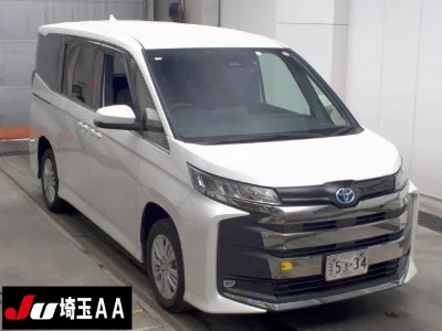 TOYOTA NOAH