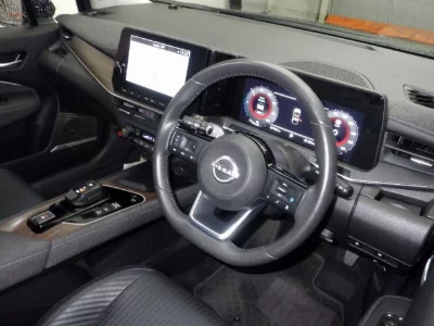 NISSAN AURA