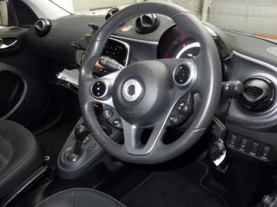 SMART FOURFOUR