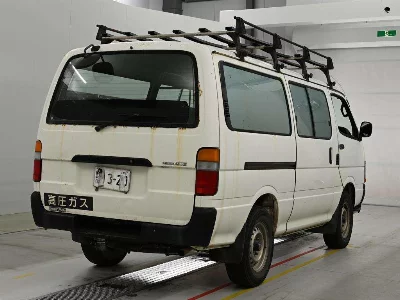 TOYOTA REGIUS VAN