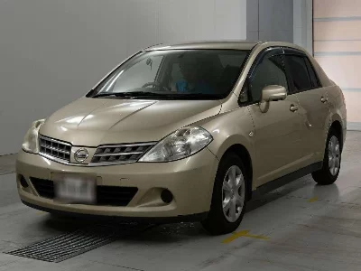 NISSAN TIIDA LATIO