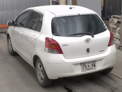 TOYOTA VITZ