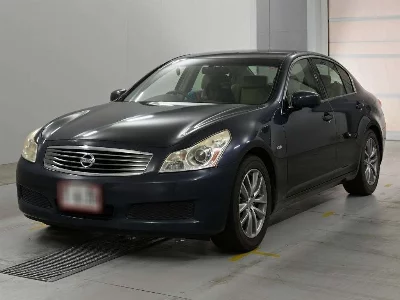 NISSAN SKYLINE