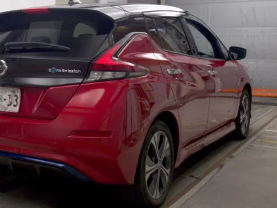 NISSAN LEAF