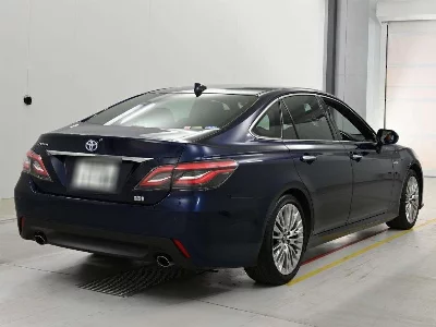 TOYOTA CROWN HYBRID