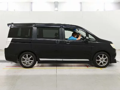 Honda STEPWGN SPADA