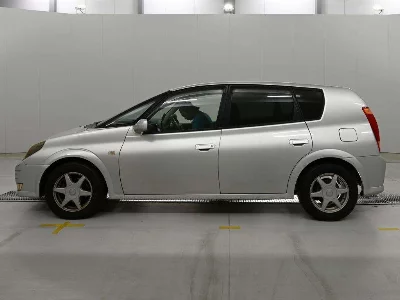TOYOTA OPA