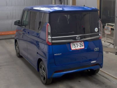 NISSAN ROOX