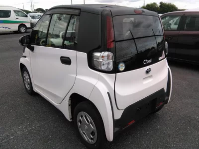 TOYOTA C+POD