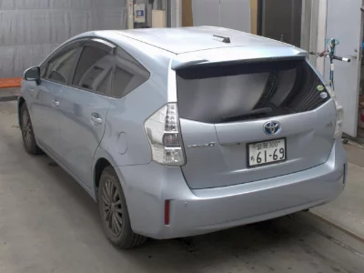 TOYOTA PRIUS ALPHA