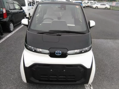 TOYOTA C+POD