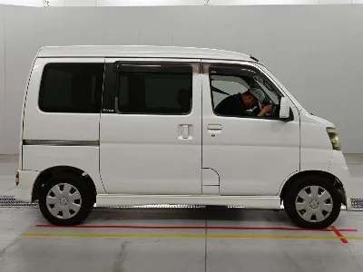 DAIHATSU ATRAI WAGON