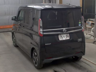 NISSAN ROOX