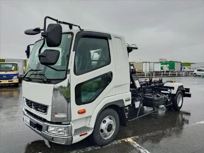 MITSUBISHI FUSO FIGHTER