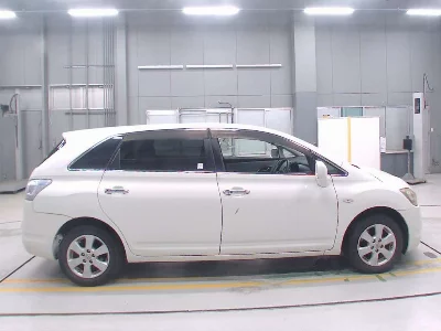 Toyota Mark X Zio