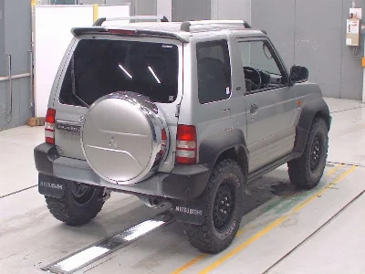 Mitsubishi Pajero Junior