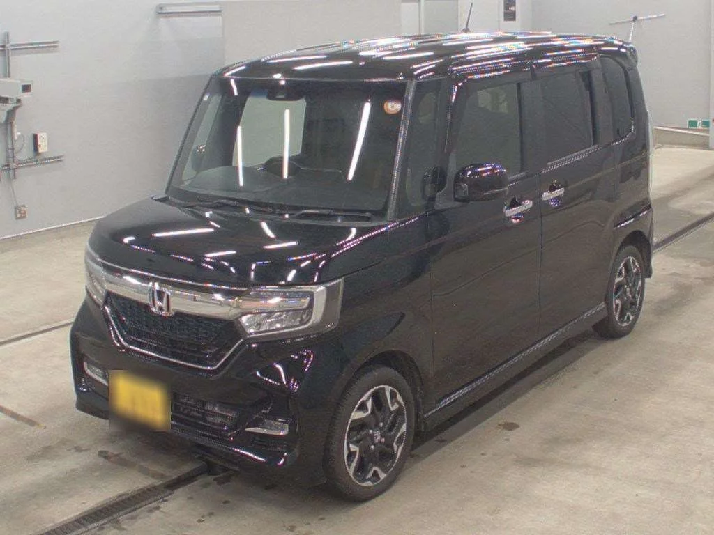 Honda N BOX CUSTOM  с аукциона в Японии