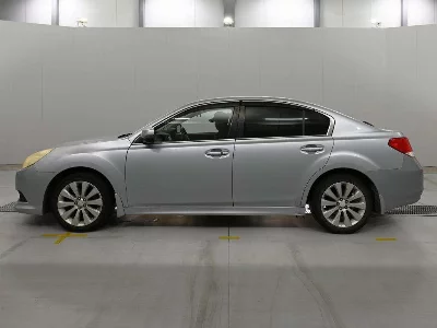 SUBARU LEGACY B4