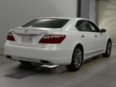 Lexus LS460L