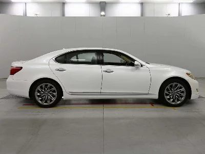 Lexus LS460L
